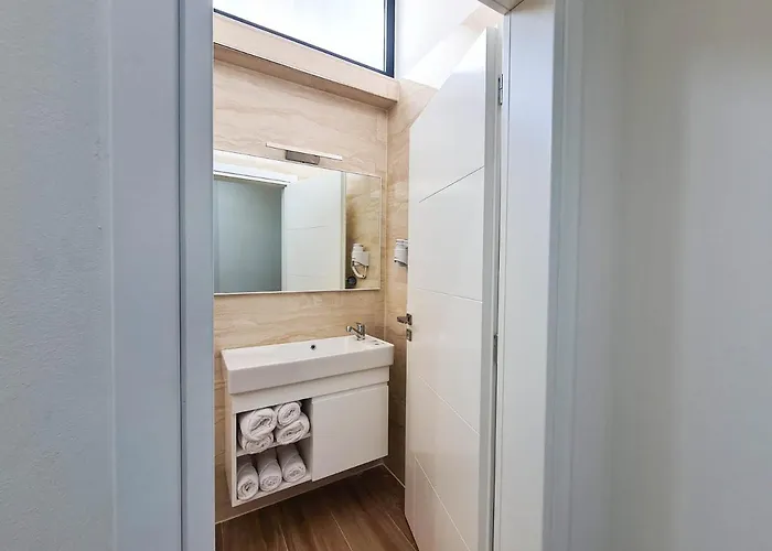 Arial Trinity 3* Vlore