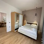 Arial Trinity Vlorë