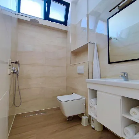 Arial Trinity 3* Vlore